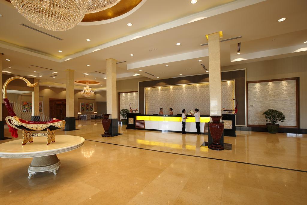 Horizon Lake View Resort Naypyidaw Bagian luar foto