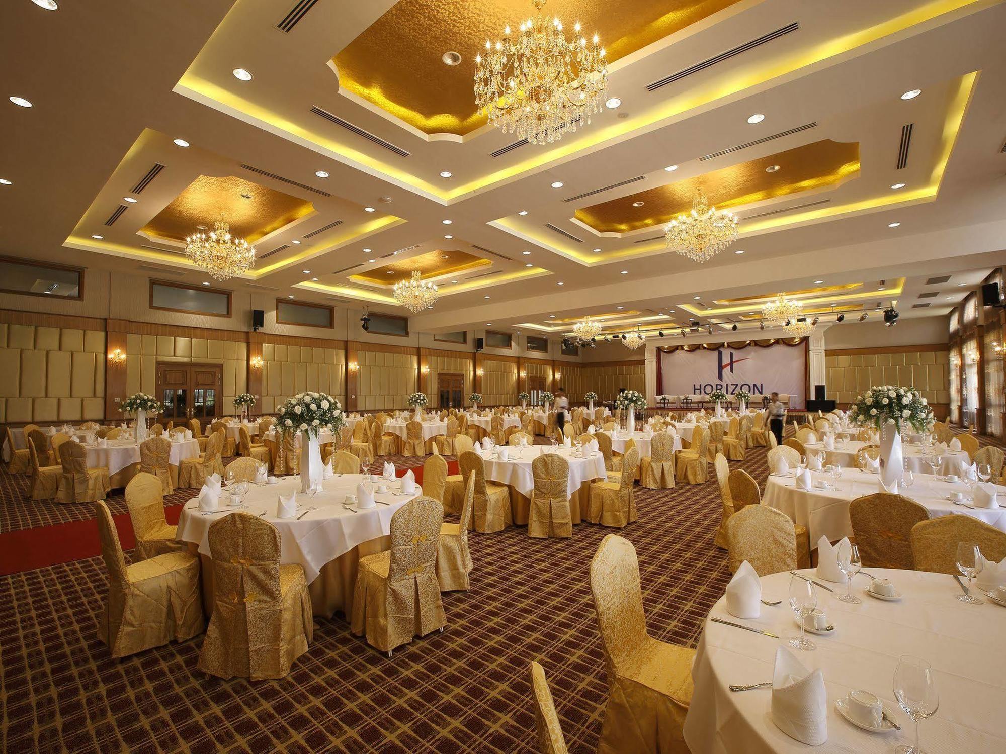 Horizon Lake View Resort Naypyidaw Bagian luar foto