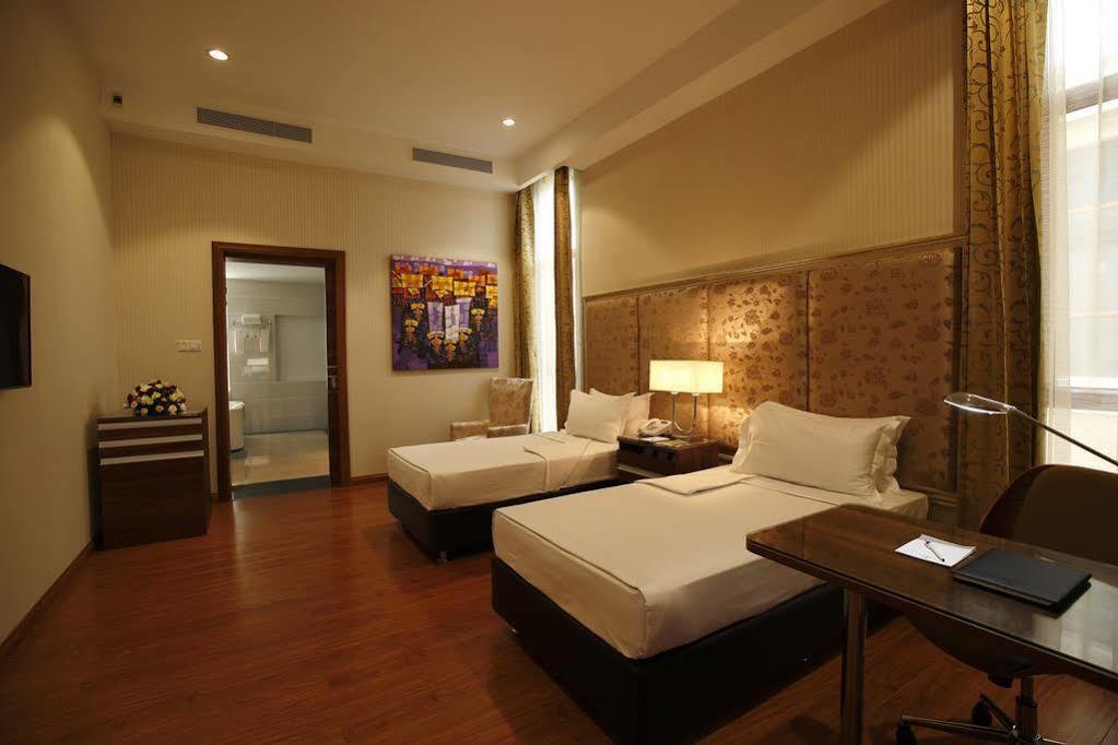 Horizon Lake View Resort Naypyidaw Bagian luar foto